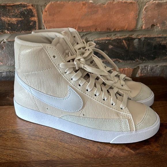 Nike Blazer Mid 6.5 - Picture 2 of 7